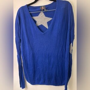 Jeans by Buffalo Women’s Sweater with Star Accent L
